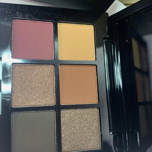 Brand New BEAUTY VAULTE Highly Pigmented Regal EYESHADOW PALETTE 10.8g / .38 Oz - Picture 5 of 10